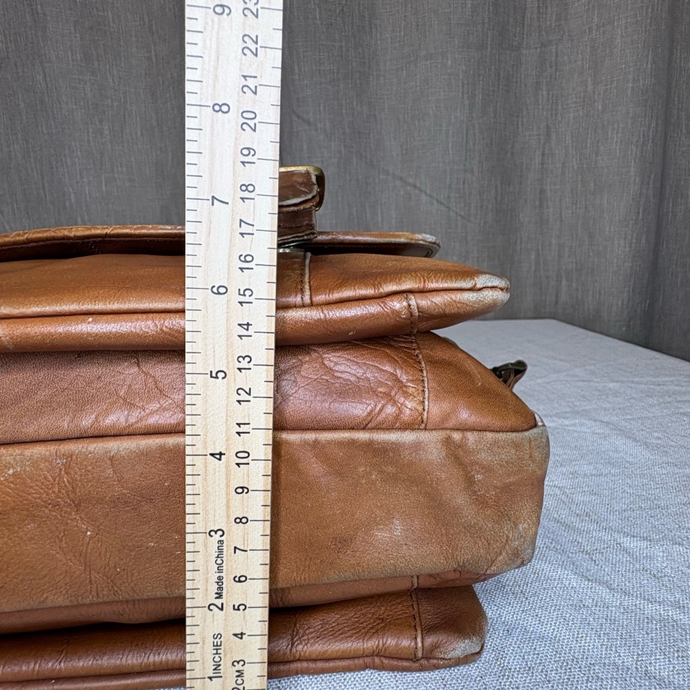 Frye Vintage Leather Flap Top Briefcase Messenger Bag - Picture 11 of 12